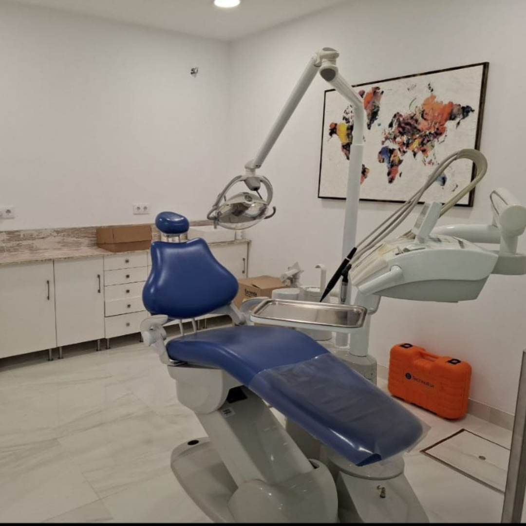 dentista GALINDO TOUCEDO CALLE ALARIFES